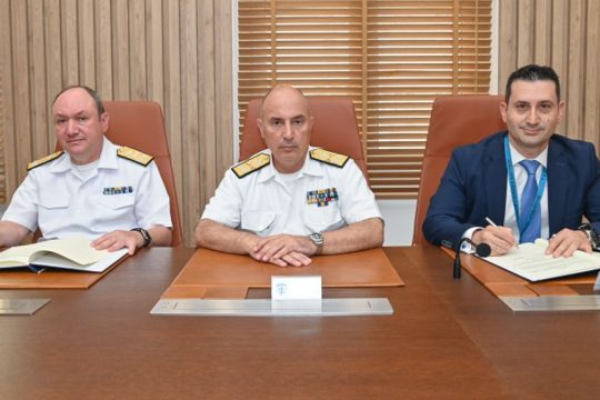 Στιγμιότυπο από την Υπογραφή Συμφωνίας ΠΝ με EFA VENTURES